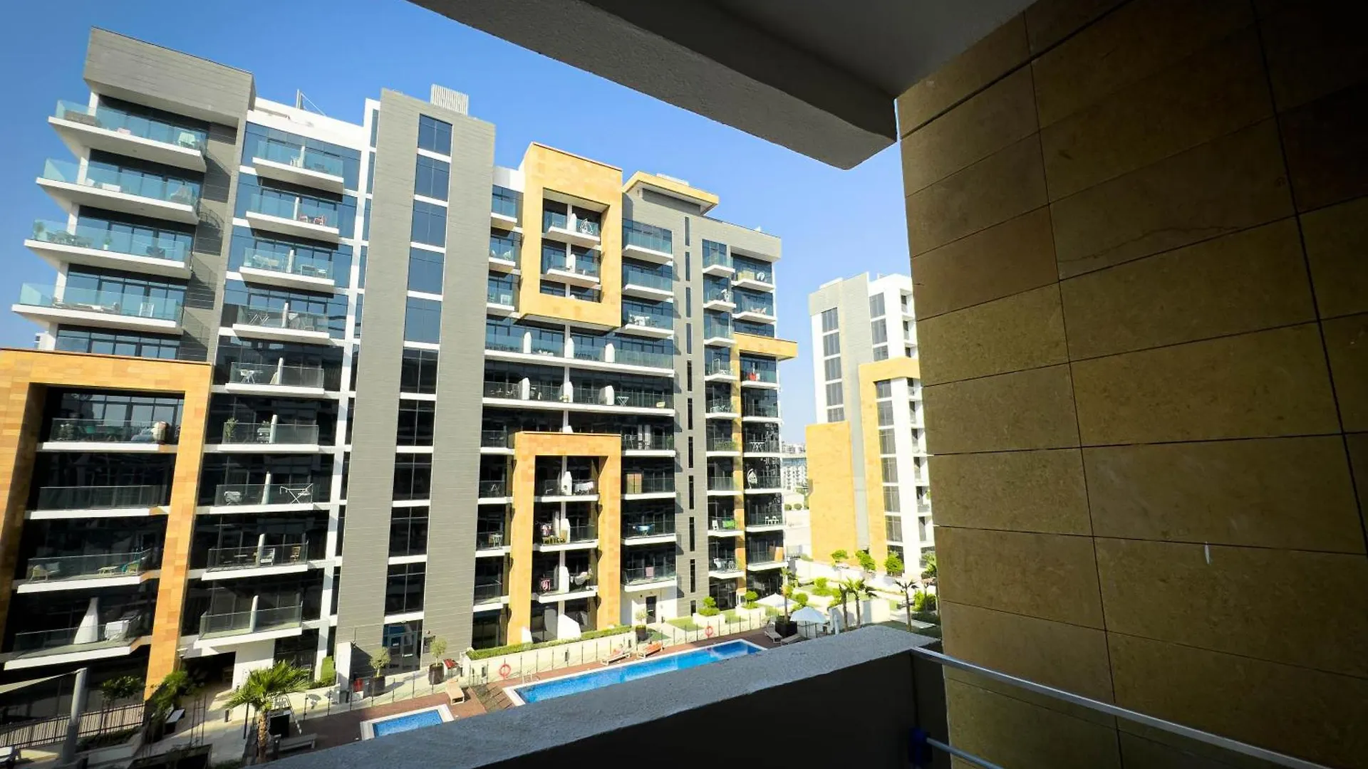Apartment Lavish Studio 10 Min Downtown Dubai